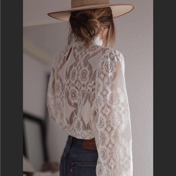 Zara - Picture 2 of 4